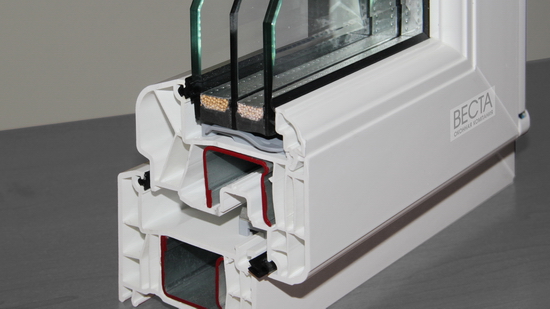 Профиль Rehau INTELIO 80 с закругленной створкой R57 Профиль Rehau Itelio 80 с закругленной створкой R57